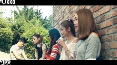 【麻豆传媒】mfk-0001 奇怪的姐姐们